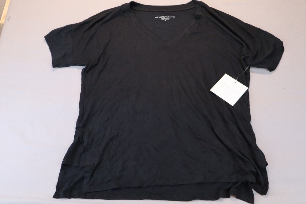 NEW Beyond Yoga V Neck Tee Women's Black Short Sleeve Relaxed Basic Size M